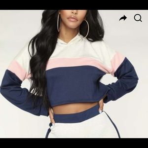 Fashion nova cropped long sleeve shirt size 1X